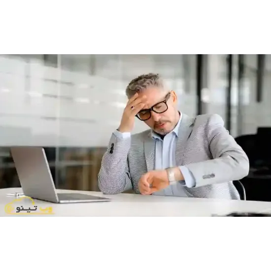تاخیر و تعجیل در قانون کار چیست؟ راهنمای جامع جریمه‌ها، کسر حقوق و قوانین انضباط کاری